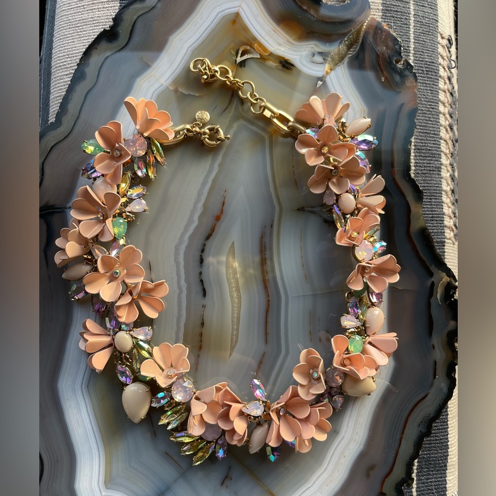 **RARE** J. Crew Pink Mardi-Gras Crystal & Flower Cluster Floral Wreath Necklace